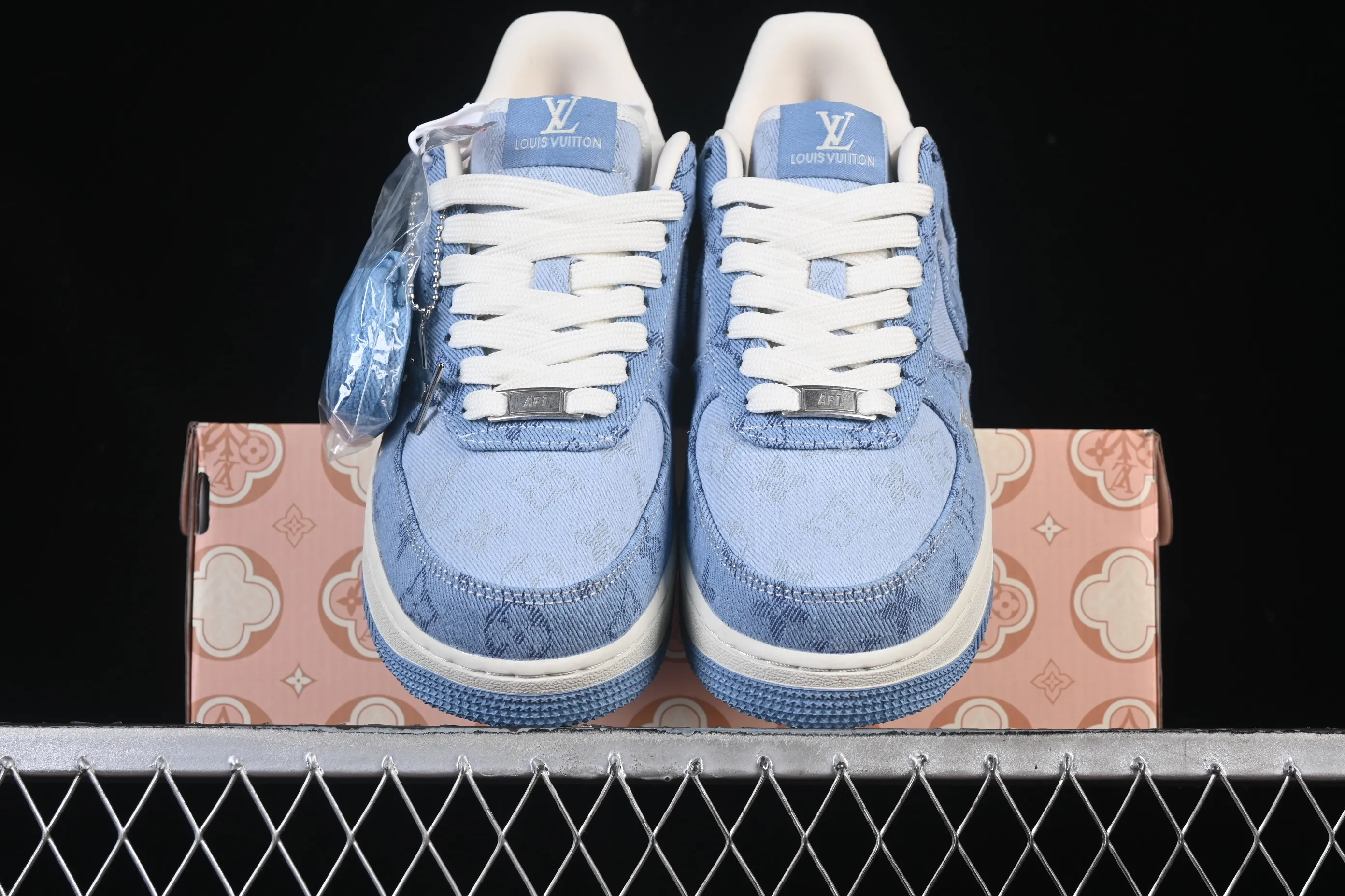 All categories Nk Air Force 1 Air Force series Nk Air Force 1 Low Air Force low-top Nike Air Force 1'07 Low LV joint light blue Air Force 1 low-top casual sneakers YF9511-823